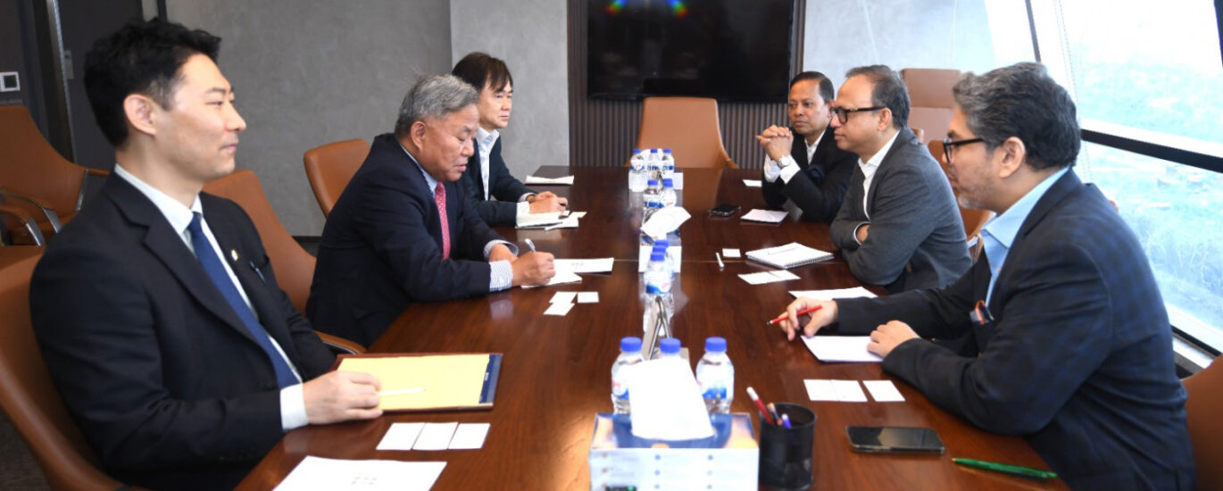 Bangladesh keen to boost RMG raw material imports from South Korea